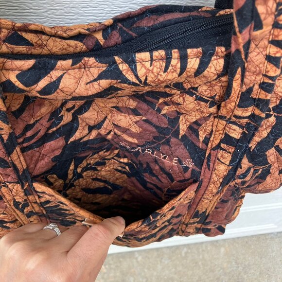 Ziptop Batik Bag with Internal and External Pockets - Picture 3 of 8